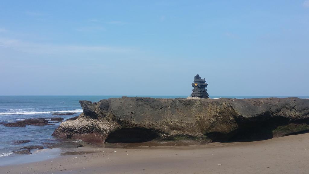 Base Guest House Canggu  Bagian luar foto