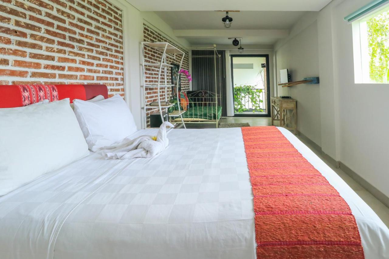 Base Guest House Canggu  Bagian luar foto