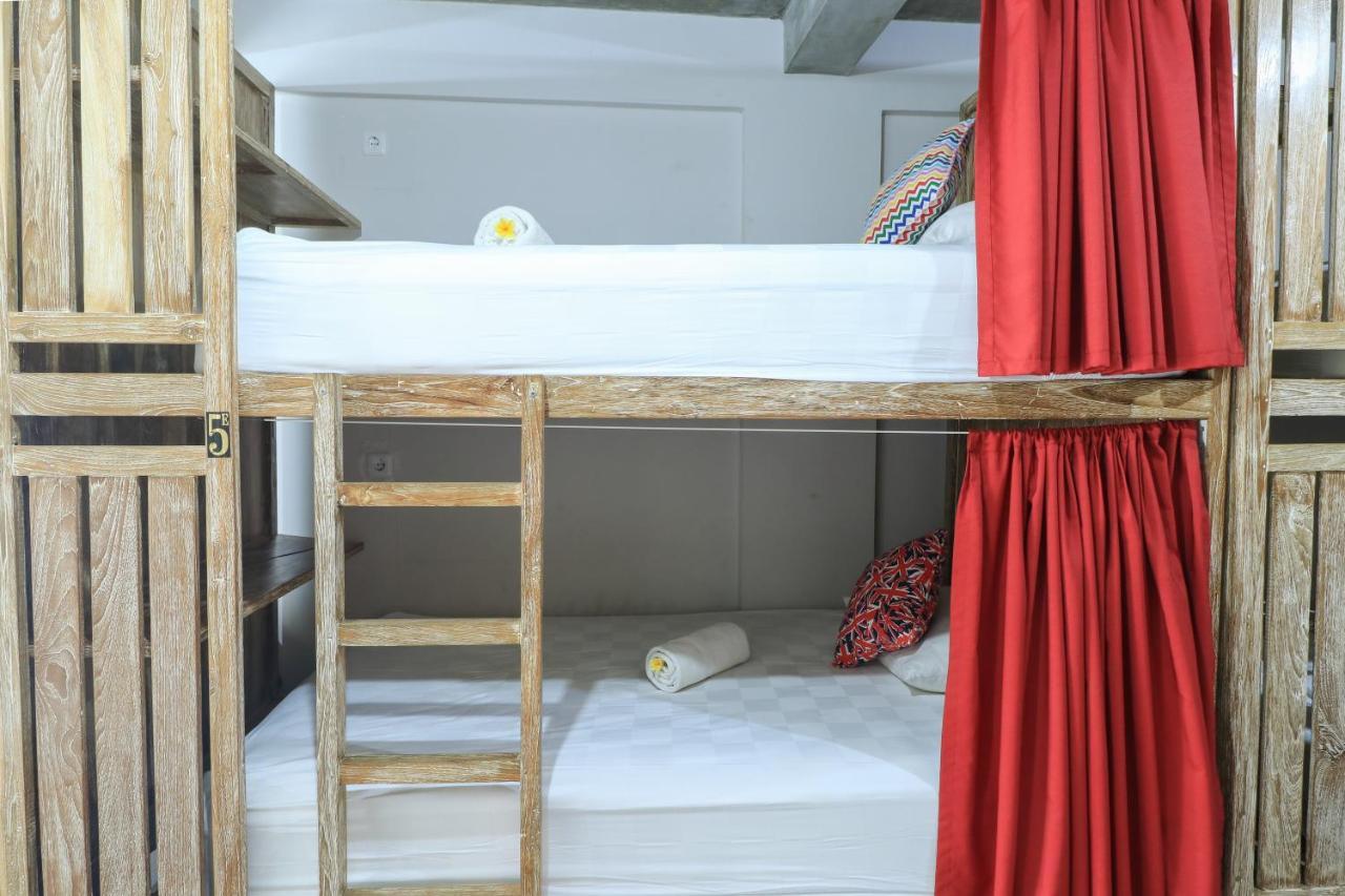 Base Guest House Canggu  Bagian luar foto
