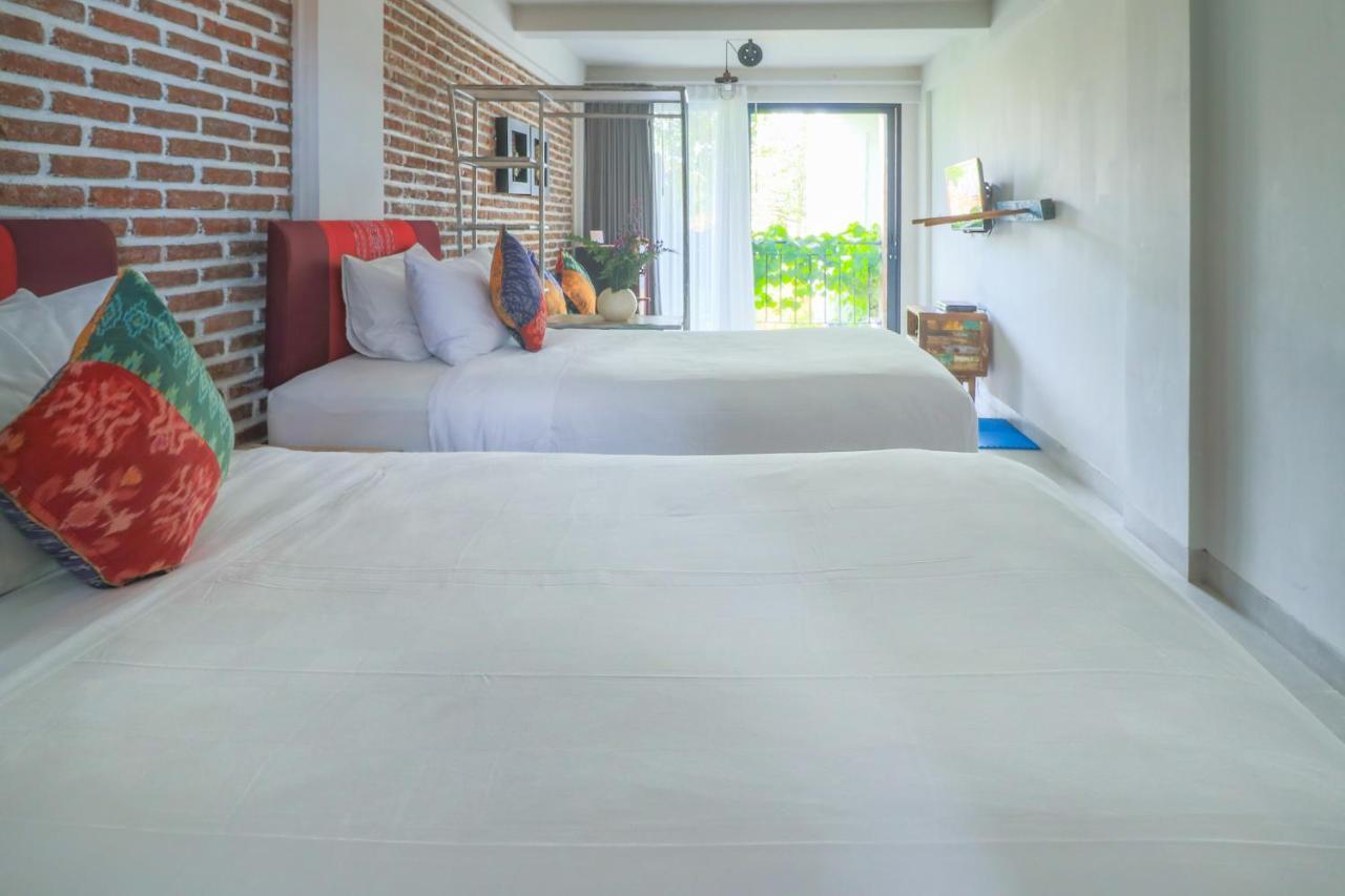 Base Guest House Canggu  Bagian luar foto